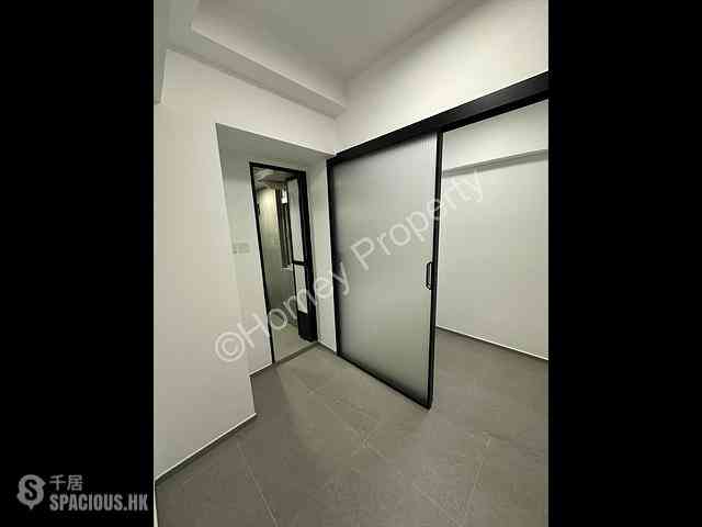 Causeway Bay - Shun Hing Building 02