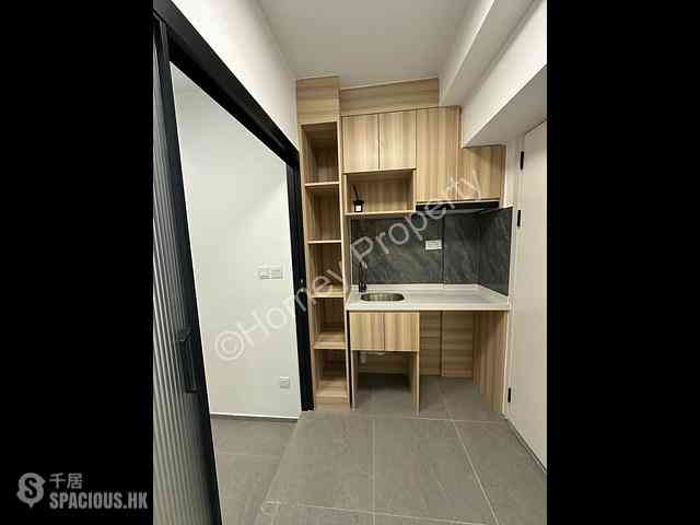 Causeway Bay - Shun Hing Building 05
