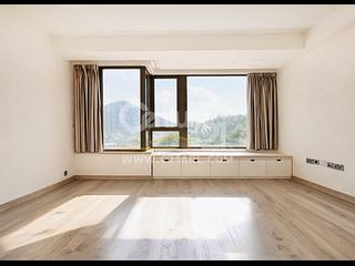 Repulse Bay - The Beachfront 04