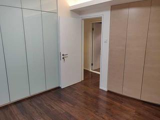 Mid Levels Central - Birchwood Place 09