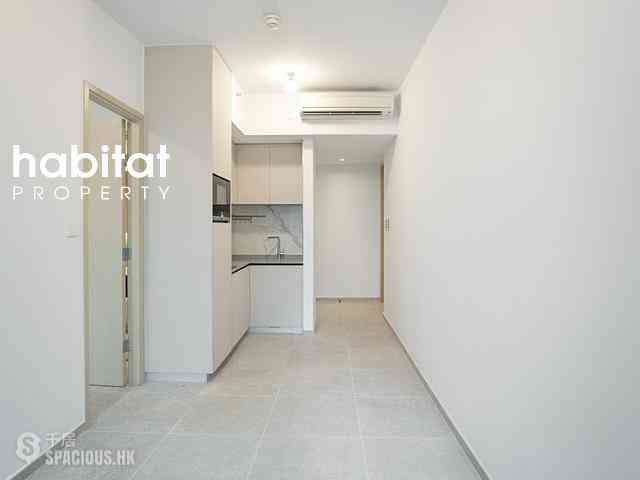 Sai Ying Pun - No.8 Hing Hon Road (Resiglow-Bonham) 03