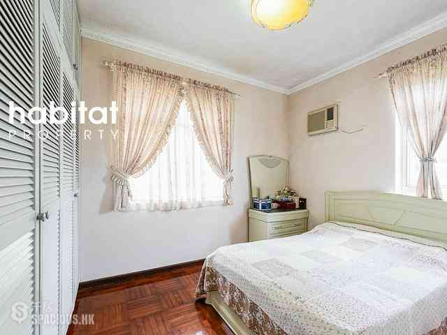 Pok Fu Lam - Four Winds Apartment 06