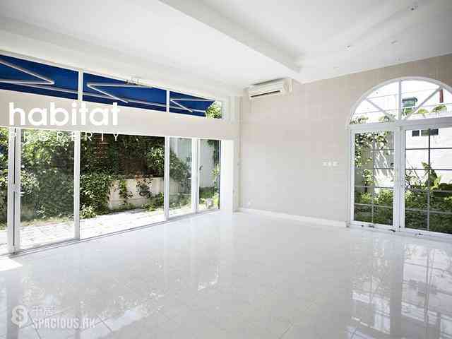 Clear Water Bay - Sea Breeze Villa 01