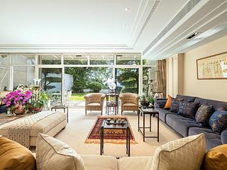 The Peak - Kellett Villas 03