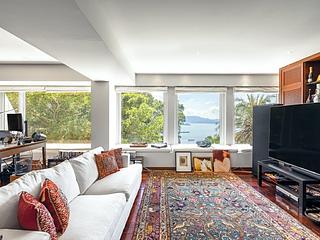 The Peak - Kellett Villas 10