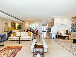 The Peak - Kellett Villas 16