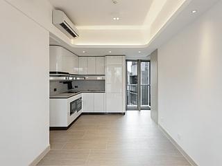Mid Levels Central - Townplace Soho 03