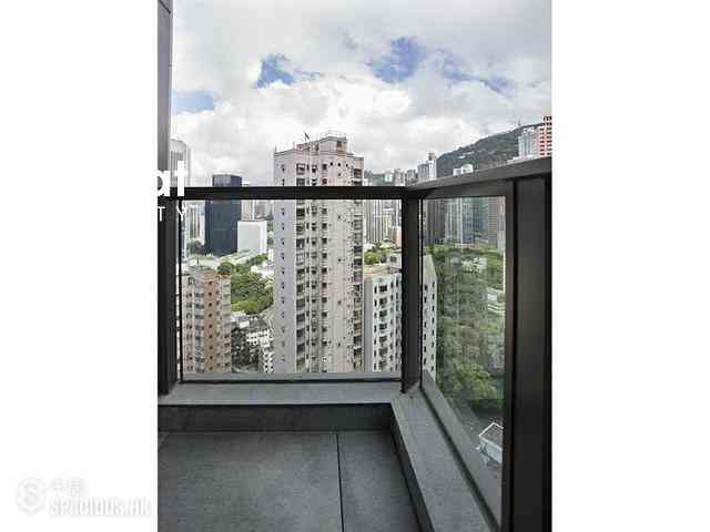Mid Levels Central - Townplace Soho 02