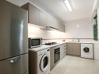 Mid Levels Central - Robinson Place 04