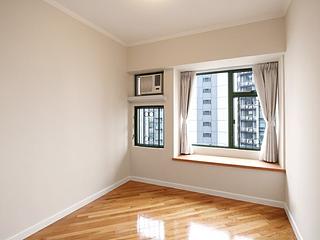 Mid Levels Central - Robinson Place 07
