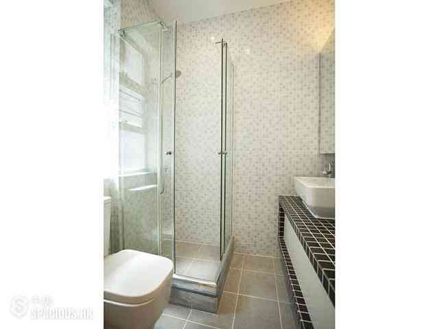 Mid Levels Central - Hong Lok Mansion 06