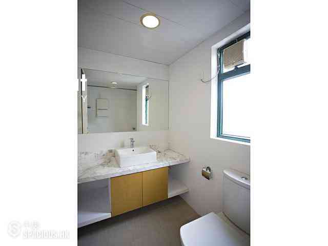 Stanley - Stanley Beach Villa 05