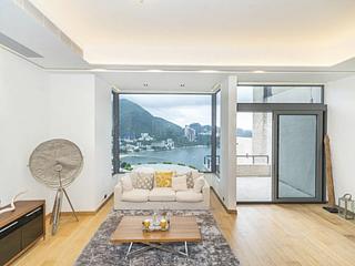 Repulse Bay - The Beachfront 05