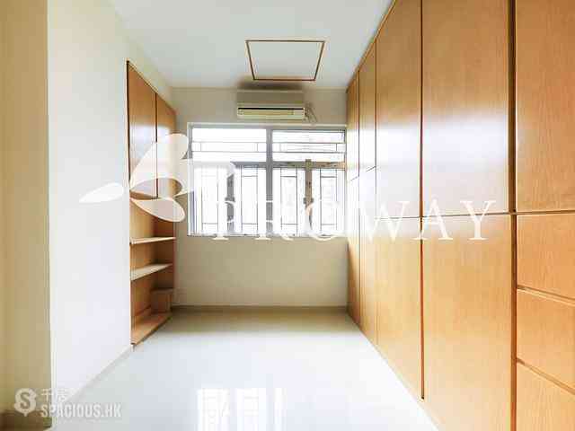 Soho - Kin Yuen Mansion 05
