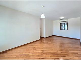 Tung Chung - Tung Chung Crescent 04