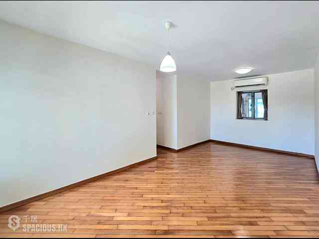 Tung Chung - Tung Chung Crescent 04
