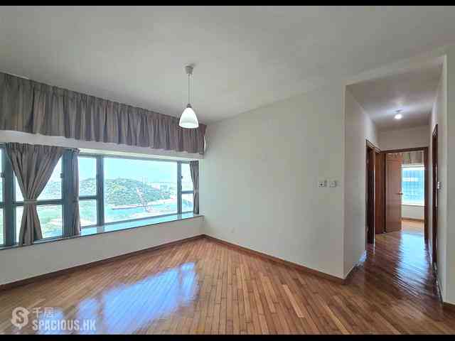 Tung Chung - Tung Chung Crescent 01