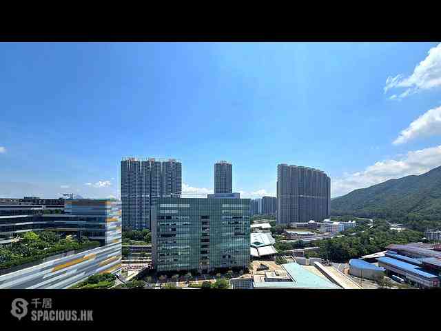 Tung Chung - Tung Chung Crescent 16