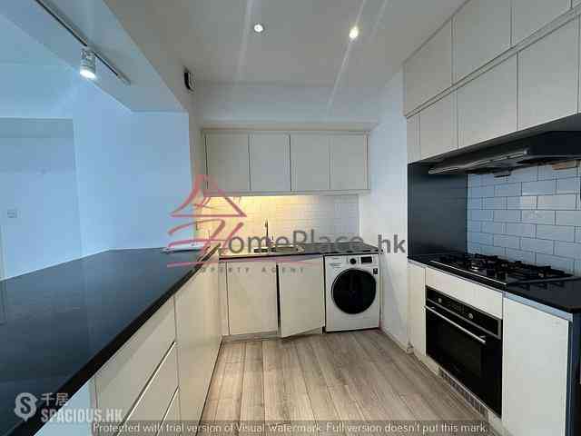 Soho - Caravan Court 03