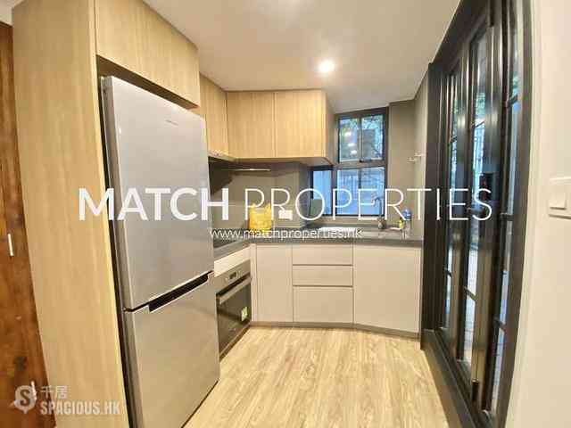 Sheung Wan - 256-258, Hollywood Road 04