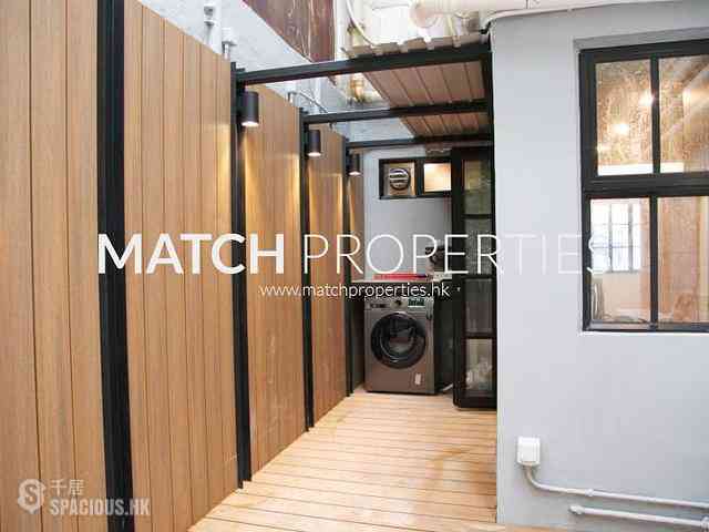 Sheung Wan - 256-258, Hollywood Road 11