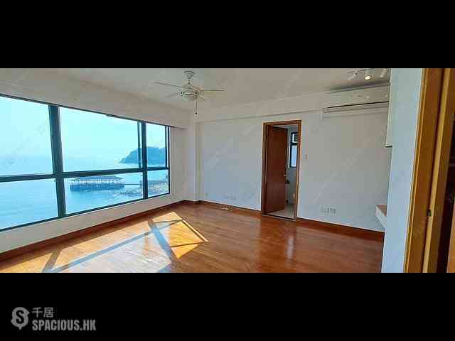 Stanley - Stanley Beach Villa 01