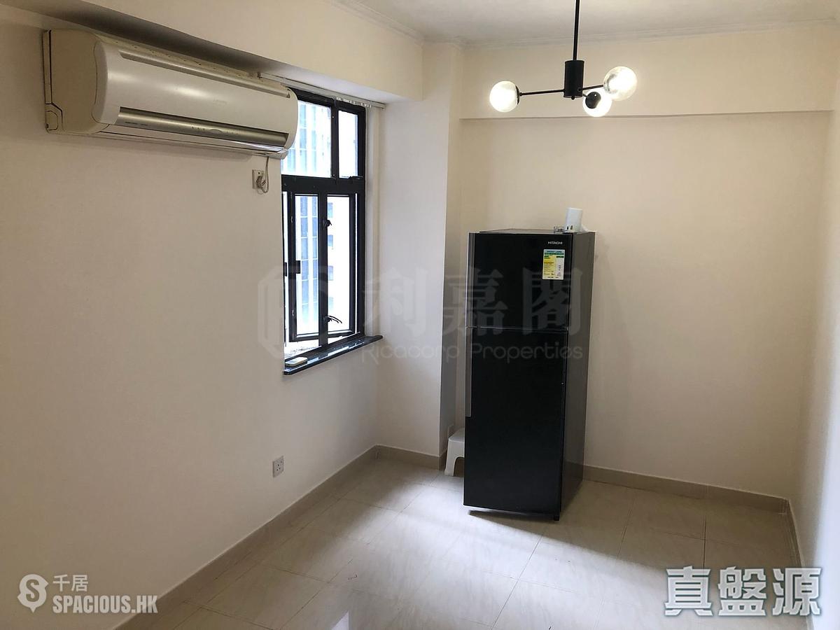 Wan Chai - Sam Yuen Mansion 01