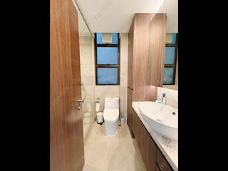 Mid Levels Central - Fairlane Tower 14