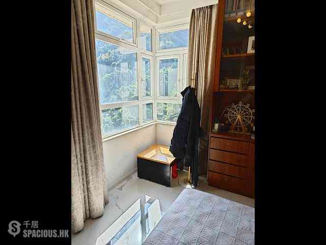 Mid Levels Central - Tregunter Block 1 07