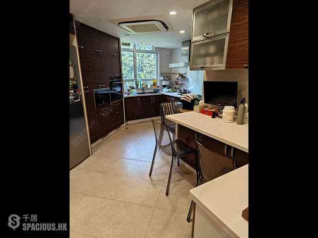 Mid Levels Central - Tregunter Block 1 11