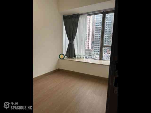 Sai Ying Pun - Island Crest 08