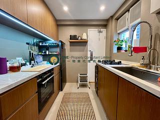 Mid Levels West - Minerva House 06