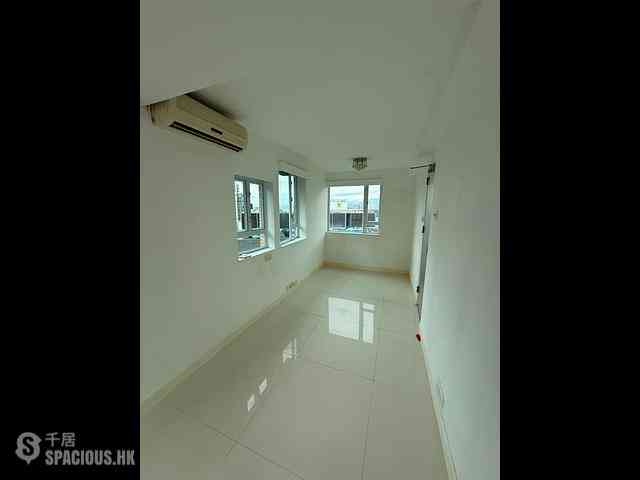 Fortress Hill - Kwong Chiu Terrace Block B 02