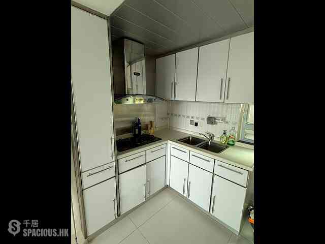 Fortress Hill - Kwong Chiu Terrace Block B 06
