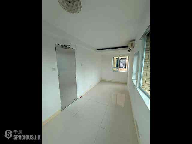 Fortress Hill - Kwong Chiu Terrace Block B 07