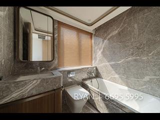 Mid Levels Central - 22A, Kennedy Road 04