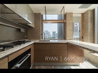 Mid Levels Central - 22A, Kennedy Road 08
