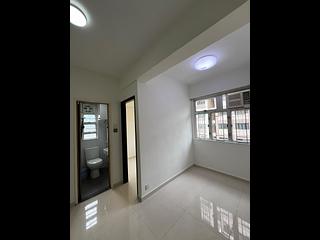 Yau Ma Tei - Kam Tong Building 02