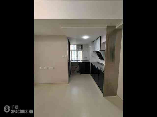 Mong Kok - Yau Lee Building 05