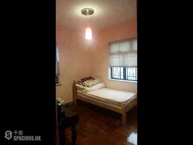 Mid Levels Central - Kam Fai Mansion 02