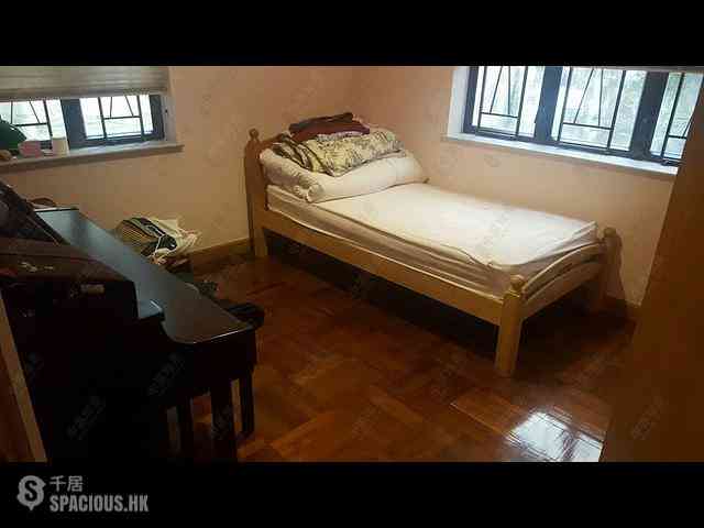 Mid Levels Central - Kam Fai Mansion 07