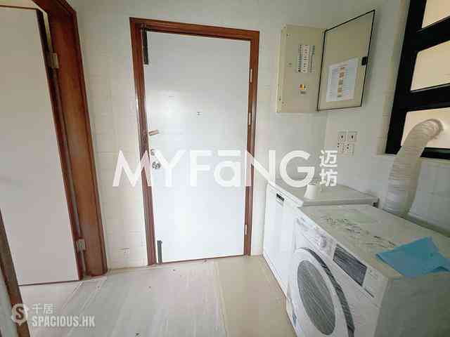 Repulse Bay - Manhattan Tower 12