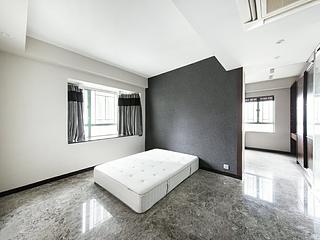 Mid Levels Central - Goldwin Heights 03