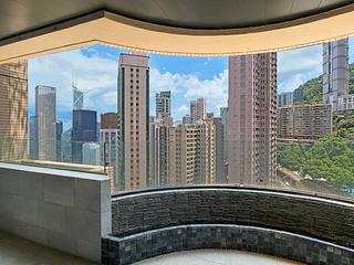 Mid Levels Central - Garden Terrace 02