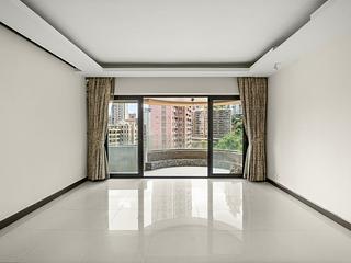 Mid Levels Central - Garden Terrace 03
