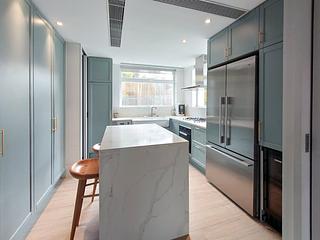Chung Hom Kok - 6-8, Ching Sau Lane 04