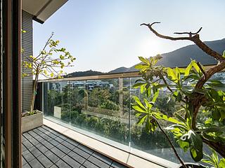 Clear Water Bay - Mount Pavilia 04