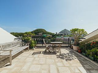 Deep Water Bay - Manderly Garden 03