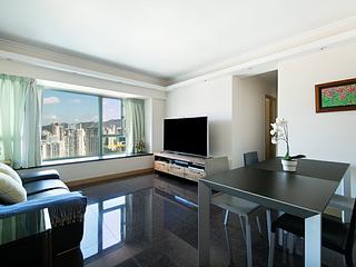 Wan Chai - Royal Court 02