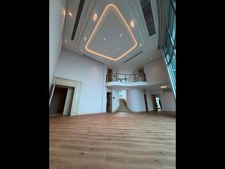 Stubbs Road - The Summit 17